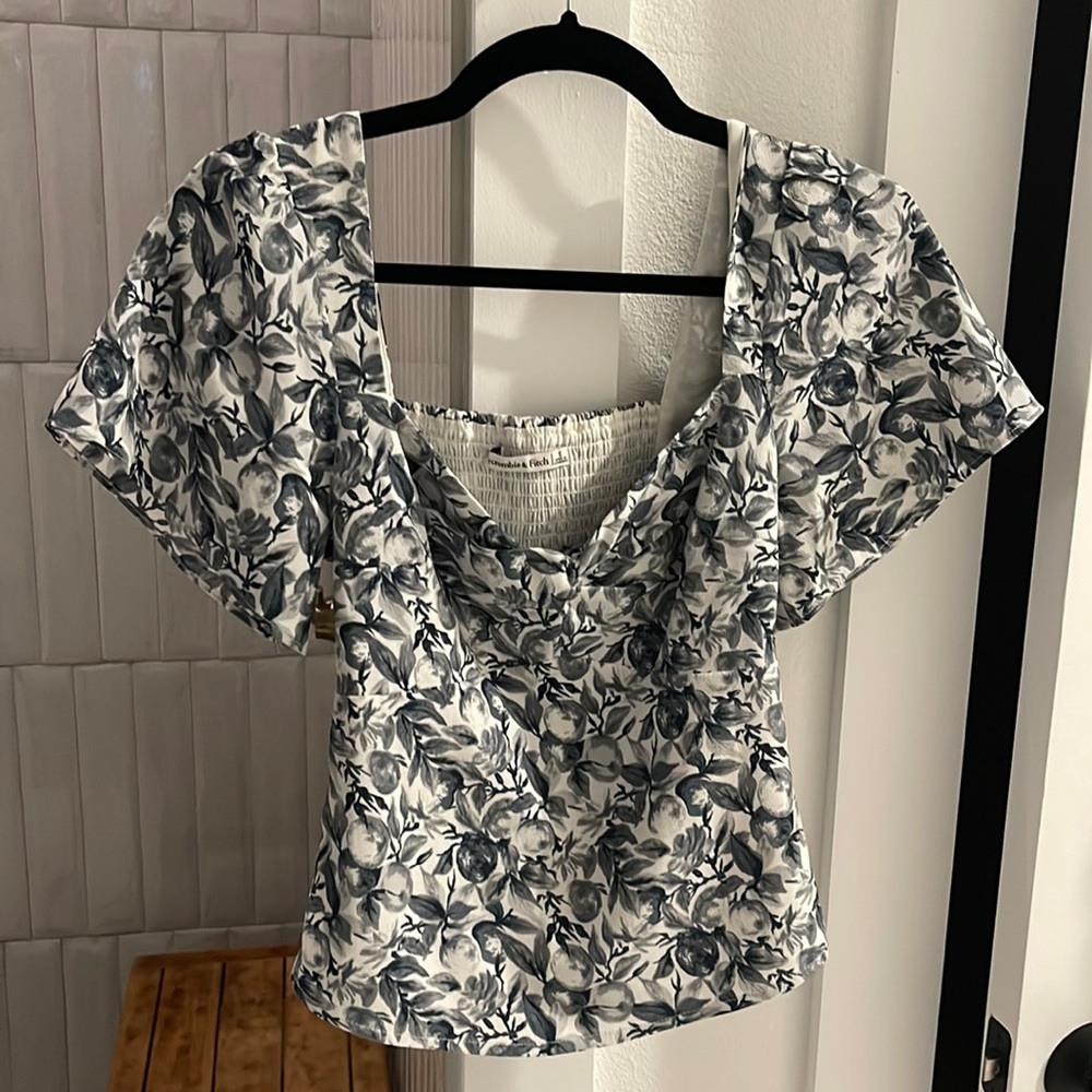 Abercrombie Top